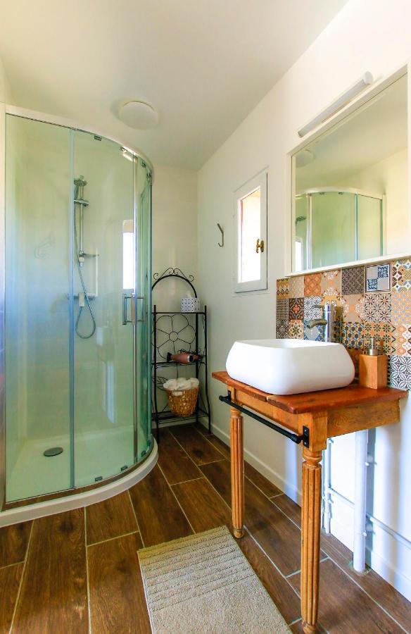 Domaine De Bauzit Bed & Breakfast Vals-pres-le-Puy Eksteriør bilde