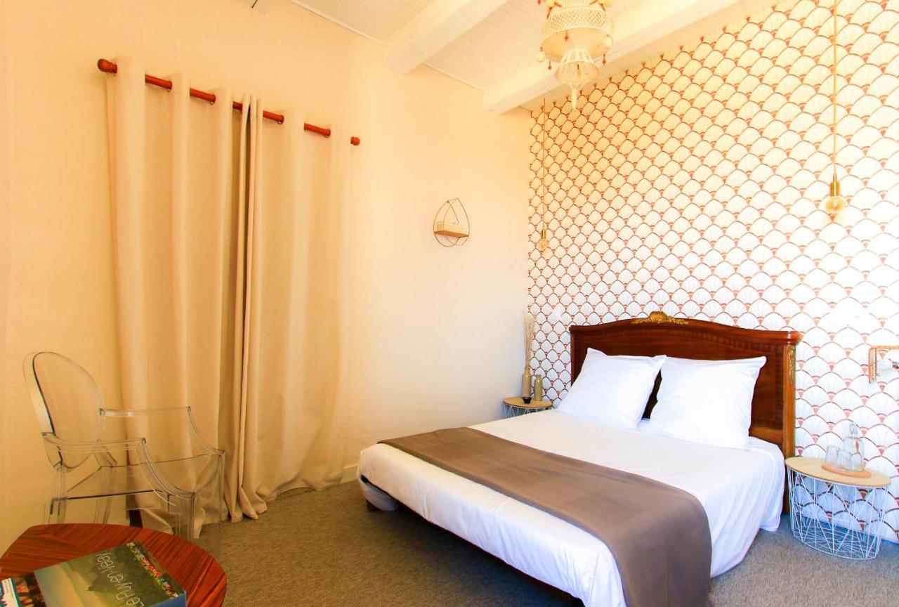 Domaine De Bauzit Bed & Breakfast Vals-pres-le-Puy Eksteriør bilde
